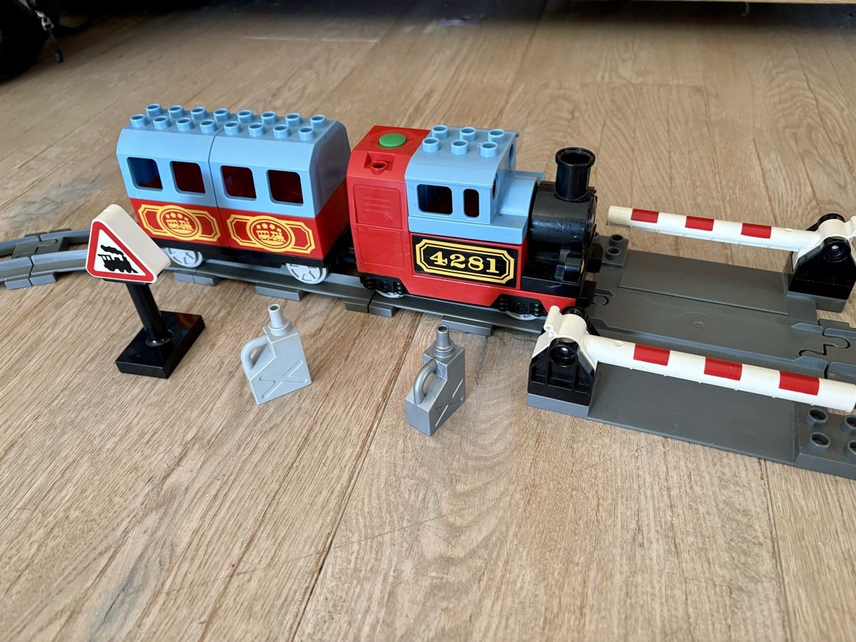 Lego Jouets: Lego Duplo Eisenbahn  – D'occasion à Russikon par Sucita 3