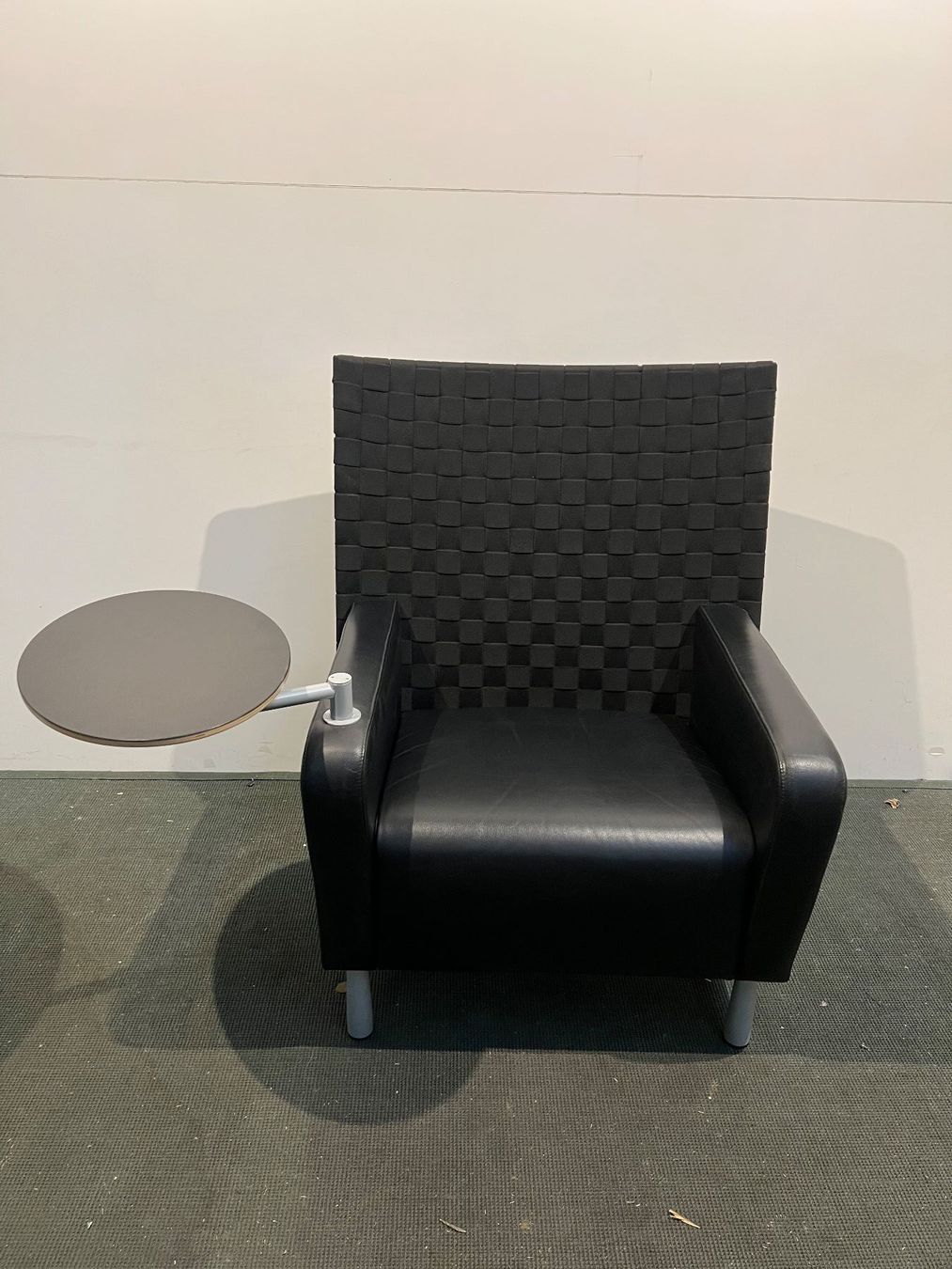 Poltrone: 020 Designersessel DIETIKER Webb Lounge – Usato da Wangen an der Aare venduto da TBYN 3