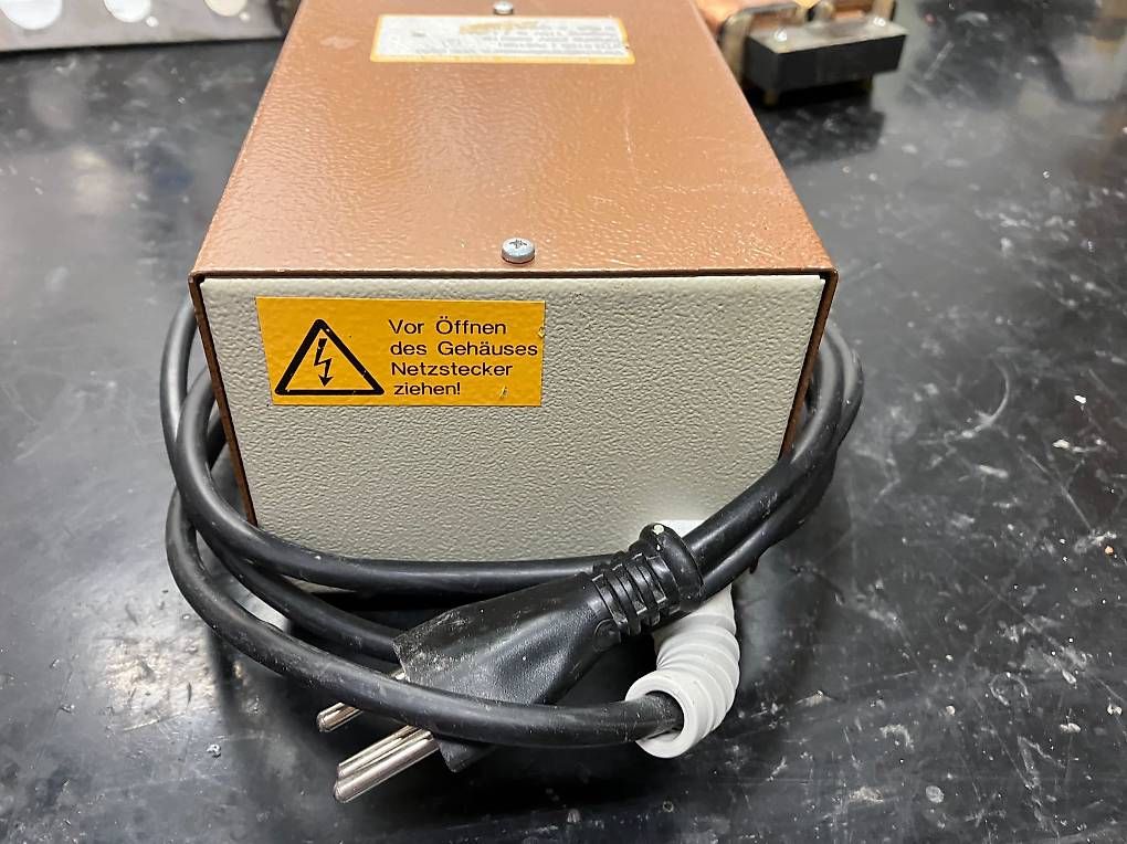 Convertitori: Step Down Trafo 240V zu 120V – Usato da Zürich venduto da MamuTech 2