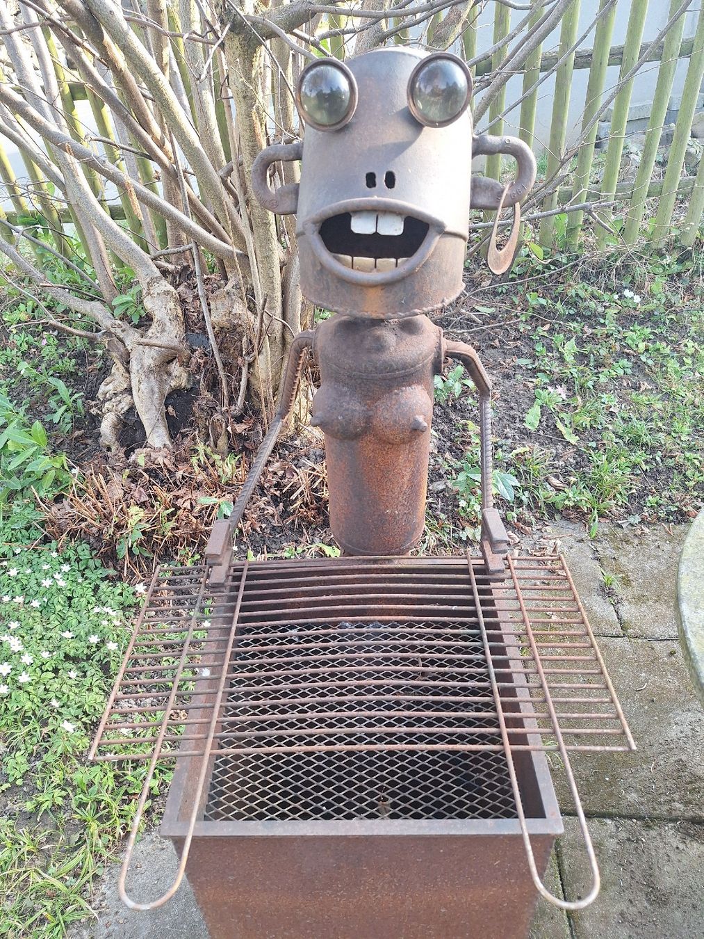Grills: Origineller Gartengrill Eisenskulptur – Gebraucht aus Malters von chaufhuesli 1