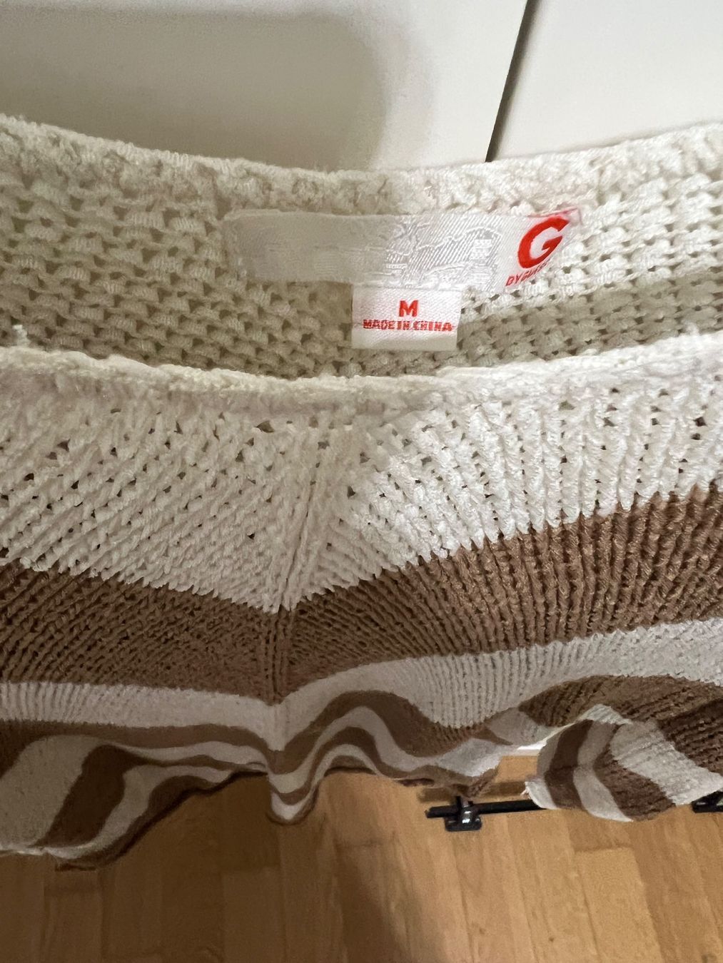 Guess Pullover & Sweatshirts: Guess Strickpulli M – Gebraucht aus Ebikon von Venus025 1