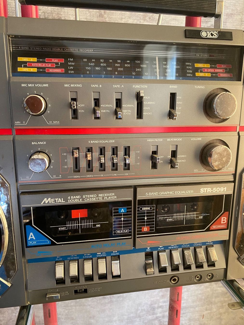Radio: Radiocassette Vintage – Usato da Neuchâtel venduto da A-1984 1