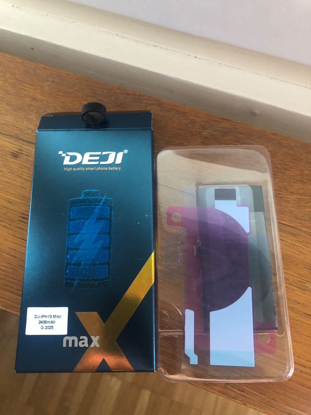 Apple Batterie: Neue iphone 13 mini Batterie DEJI – Nuovo e nell'imballaggio originale da Leukerbad venduto da ray_lyv7