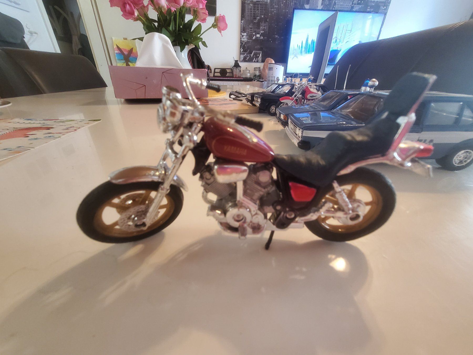 Kit di modellismo & Modellini statici: Yamaha Chopper Modell Motorrad 1:24 – Usato da Balsthal venduto da redcarpet 6