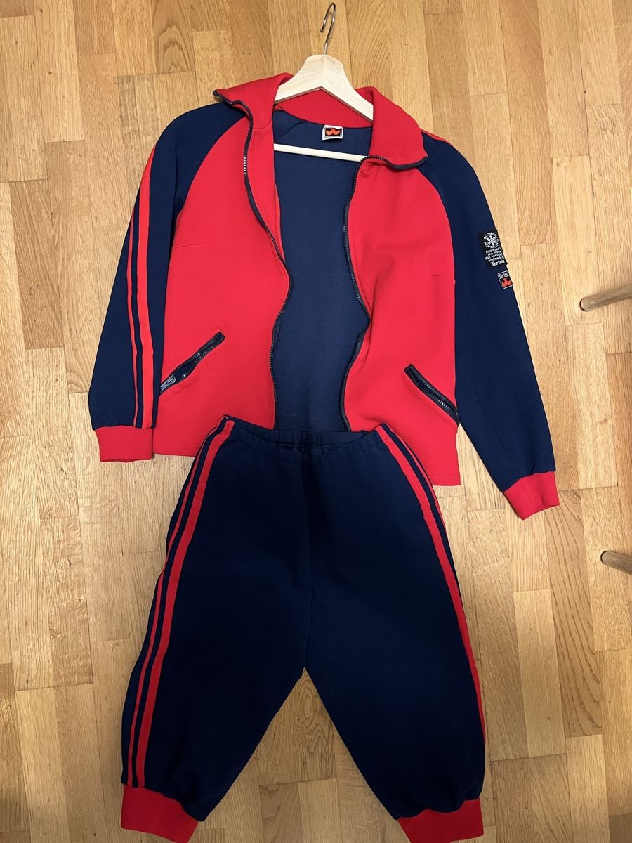 Lotti & Set di vestiti: Kinder retro Trainer/Langlauf Dress – Usato da Bern venduto da mat_52rl