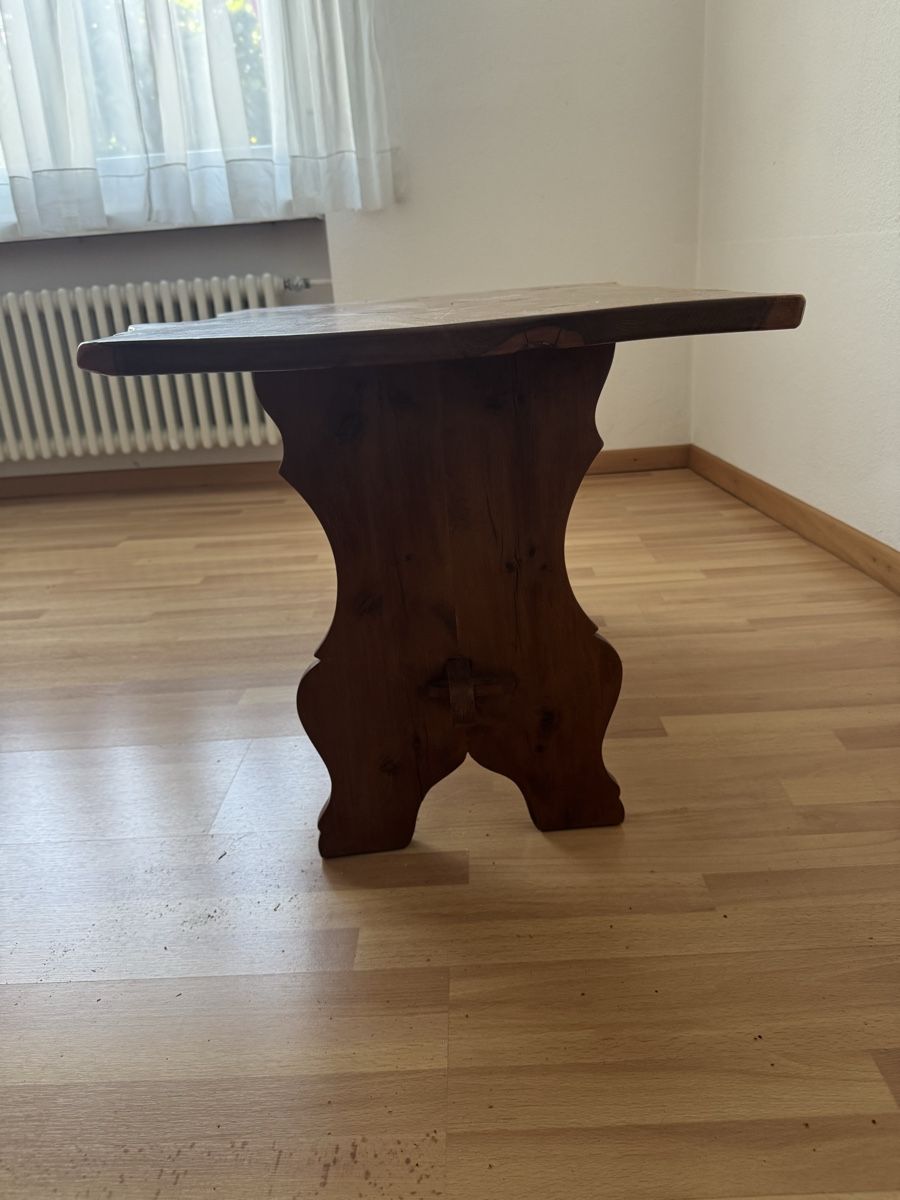 Tavoli: Kaffeetisch, massiv Holz – Usato da Langnau am Albis venduto da pla_2vk5 5