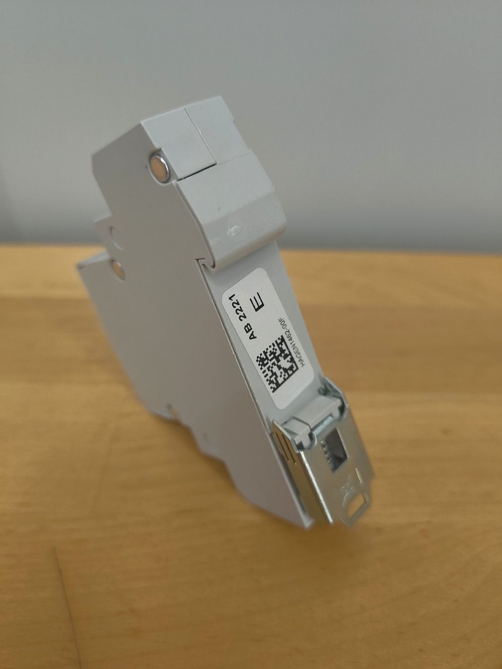 Hager Elektronikbauteile: Interfacerelais Hager 230VAC 1 Wechsle  5A 230VAC 1TE – Neu (gemäss Beschreibung) aus Emmenbrücke von BlSi 5