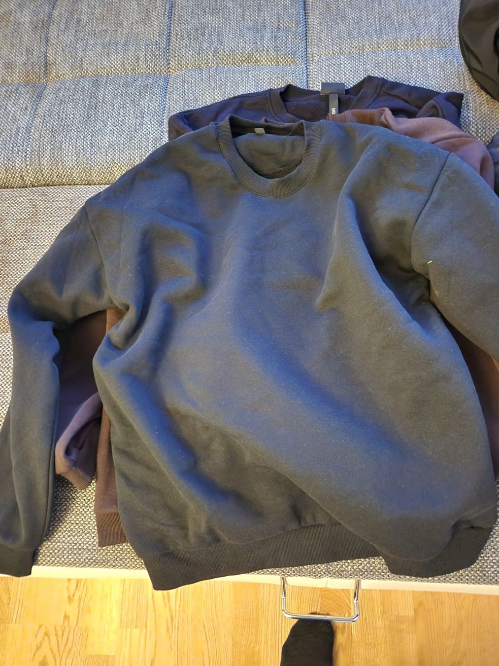 C&A Lotti di vestiti: Pullover und Jacke – Usato da Gossau SG venduto da wri_m9b2 2