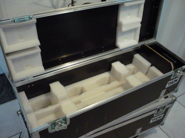 Lampade: Cameo Hydrabeam 400 RGBW – Usato da Amriswil venduto da Dodama 2