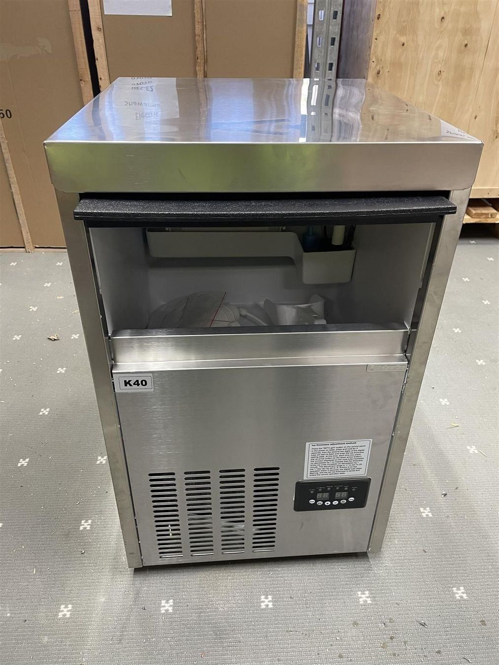 Küchengeräte: Eiswürfel Maschine – Neu und originalverpackt aus Hombrechtikon von SPS-Liquidationen 3