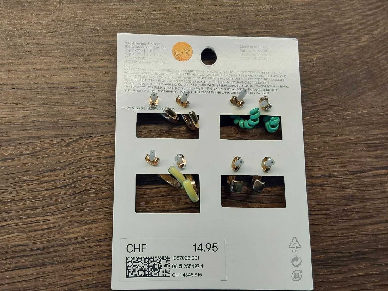 H&M Ohrringe & -stecker: 4 Paar Ohrringe H&M neu – Neu und originalverpackt aus Köniz von scopello12 1