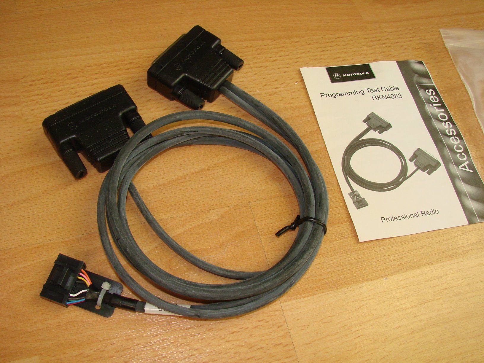 Motorola Funktechnik: Motorola Programmierkabel DMR – Neu und originalverpackt aus Niederuzwil von Rade 2
