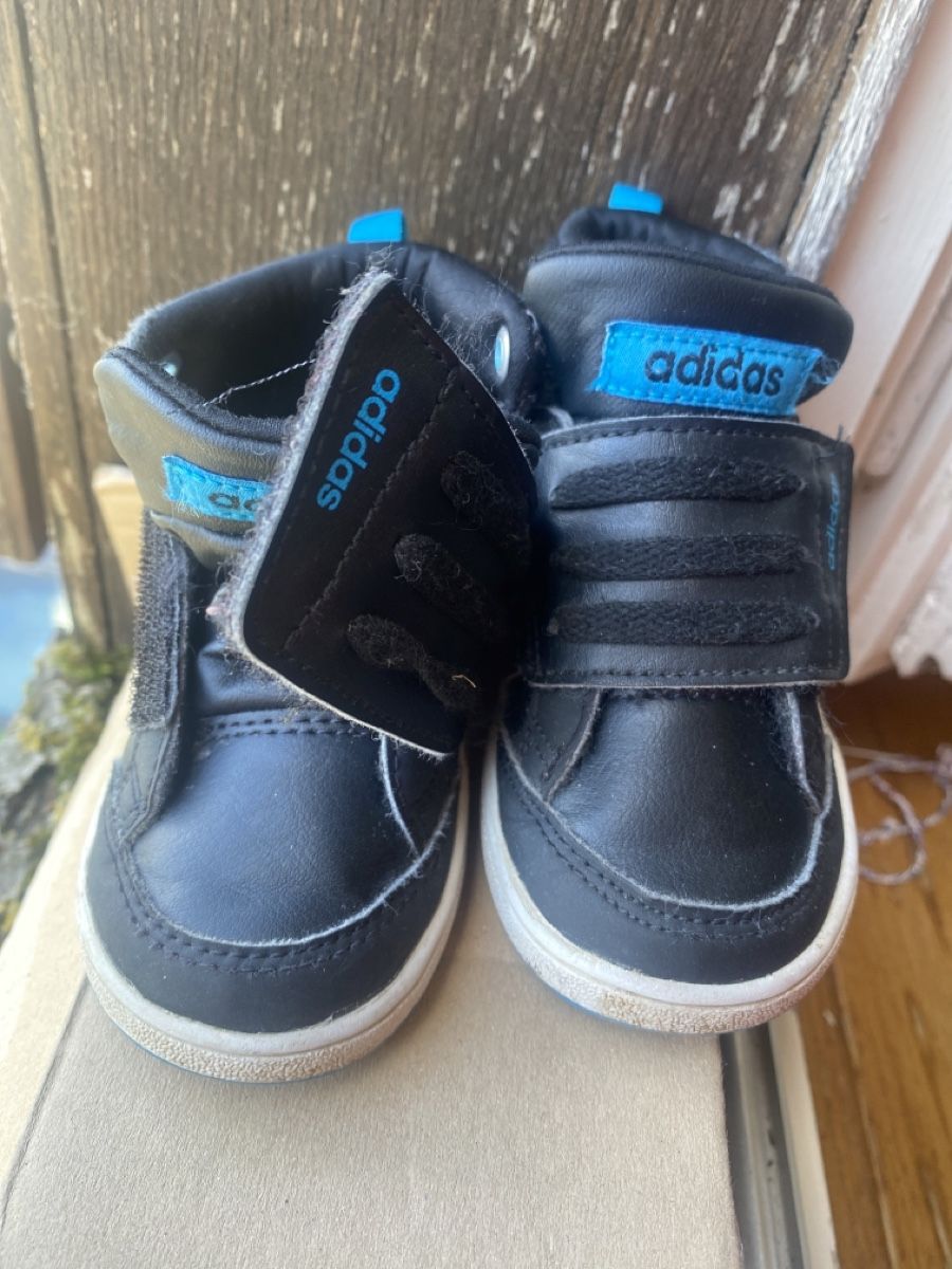 Adidas Scarpe per ragazzi: Adidas 21 – Nuovo (secondo la descrizione) da Dübendorf venduto da feusiedi 1