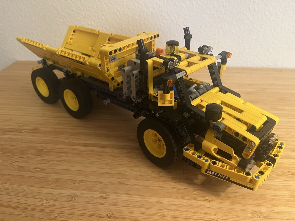 Lego Kit di costruzioni: LEGO Technic Hauler 8264 – Usato da Basel venduto da Palchyk 1