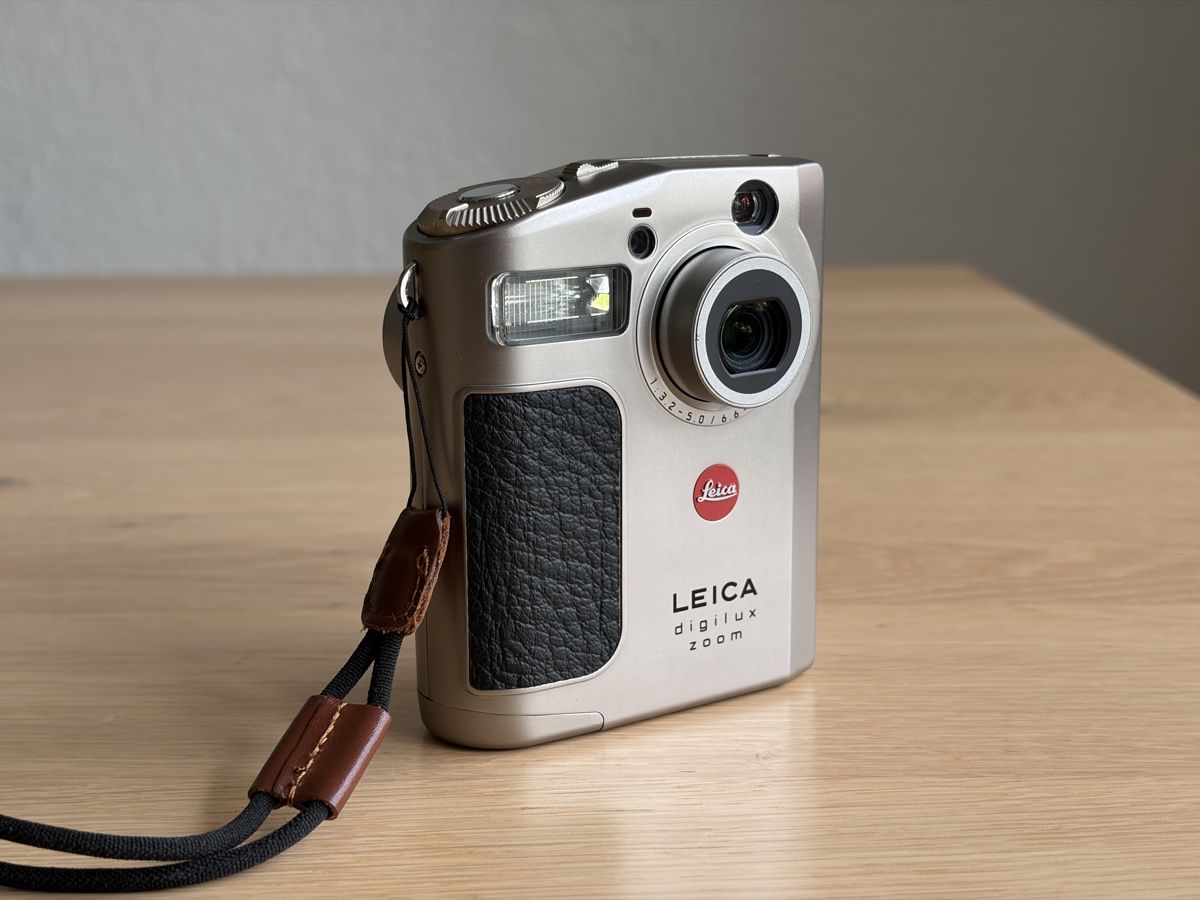 Leica Fotocamera: Leica Digilux Zoom – Usato da Glarus venduto da HowlinWolf_ 1