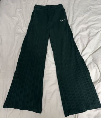 Nike Stoffhose grün XS