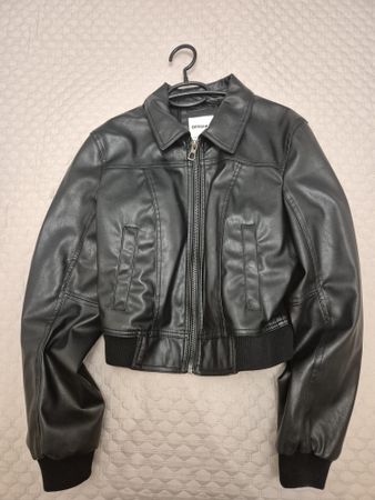 Bershka Lederjacke