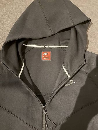 Nike Tech Fleece M