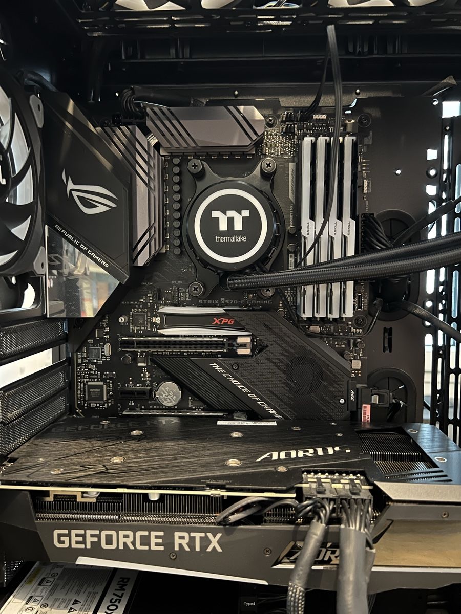 PC: Gaming PC RTX, RGB – Usato da Zürich venduto da DoSch3 8