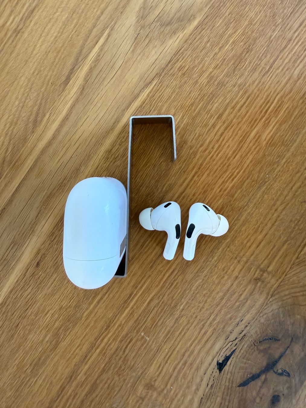 Apple Cuffie: APPLE AirPods Pro 2 (USB-C) – Usato da Lausanne venduto da Nine1982 8