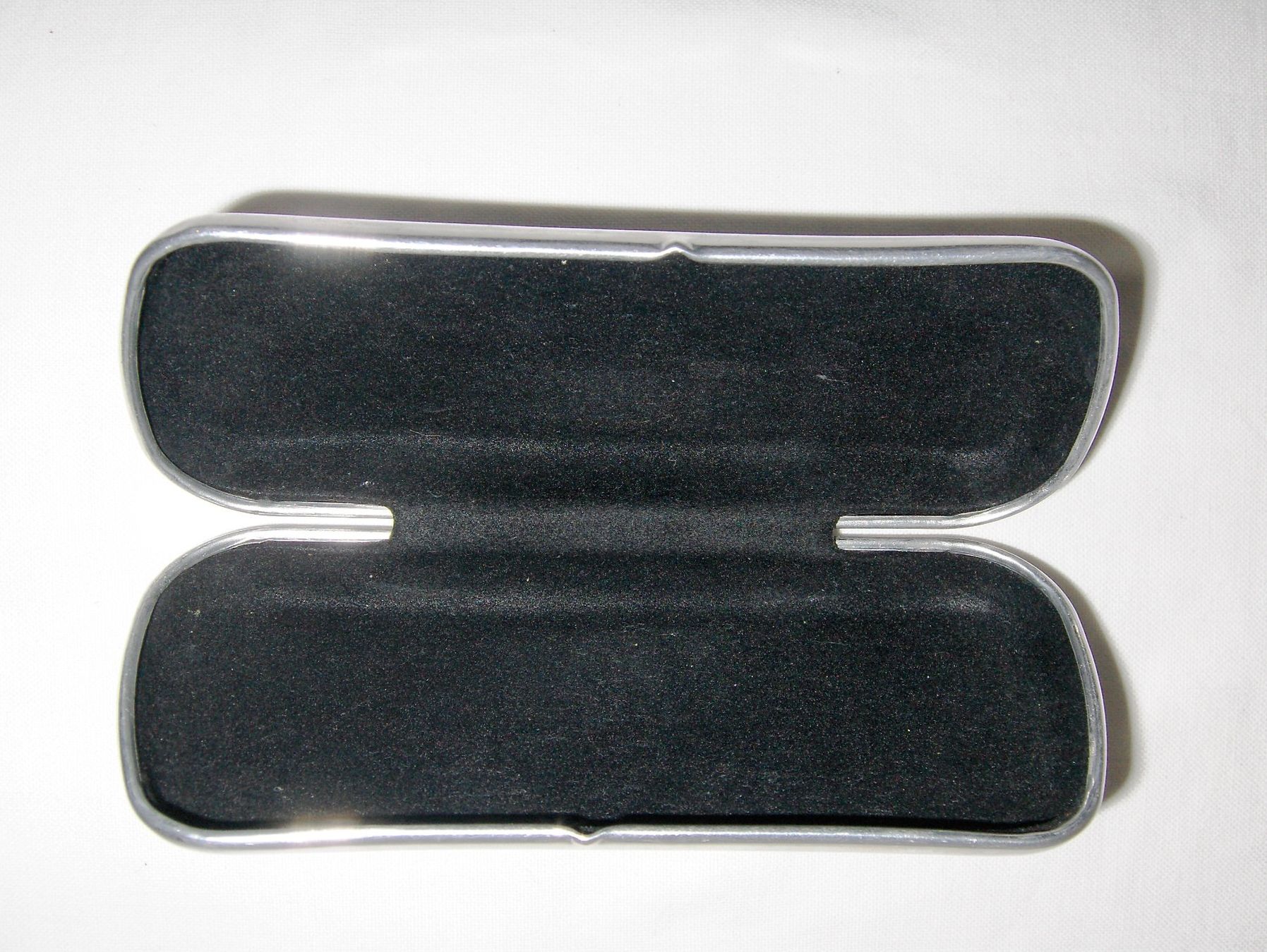 Sonstige Kleidung & Accessoires: Altes Brillenetui Weichblech – Gebraucht aus Dübendorf von mar_85sd 3