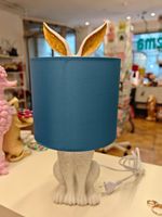 Lampe Hiding Rabbit Hase Weiss, Lampenschirm Blau