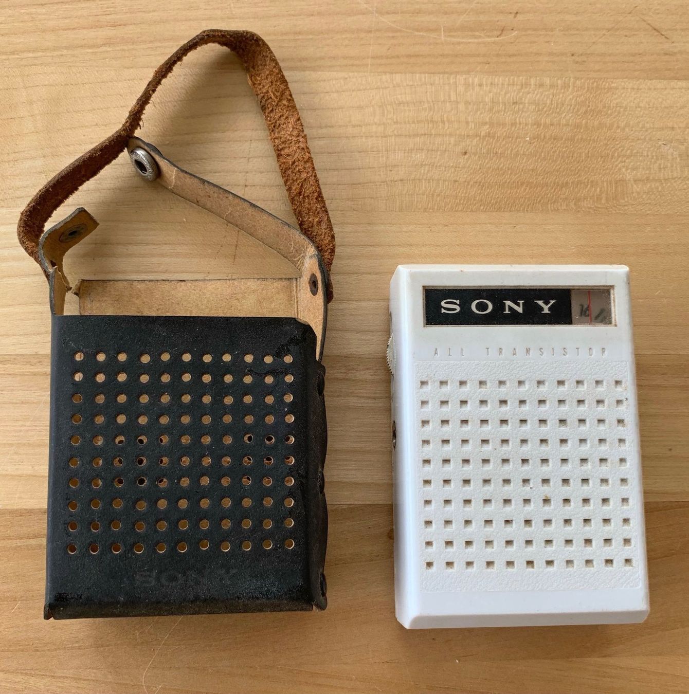 Sony Radios: Radio Taschenradio Sony antik – Gebraucht aus Zürich von ruedigg 1
