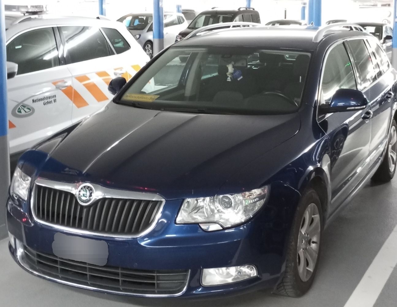 Skoda Automobili: Skoda Superb Kombi dunkelblau – Difettoso da Schönholzerswilen venduto da Wijocknas