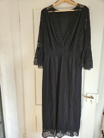 Schwarzes Spitzenkleid Bodyflirt, Gr. 44, Boho