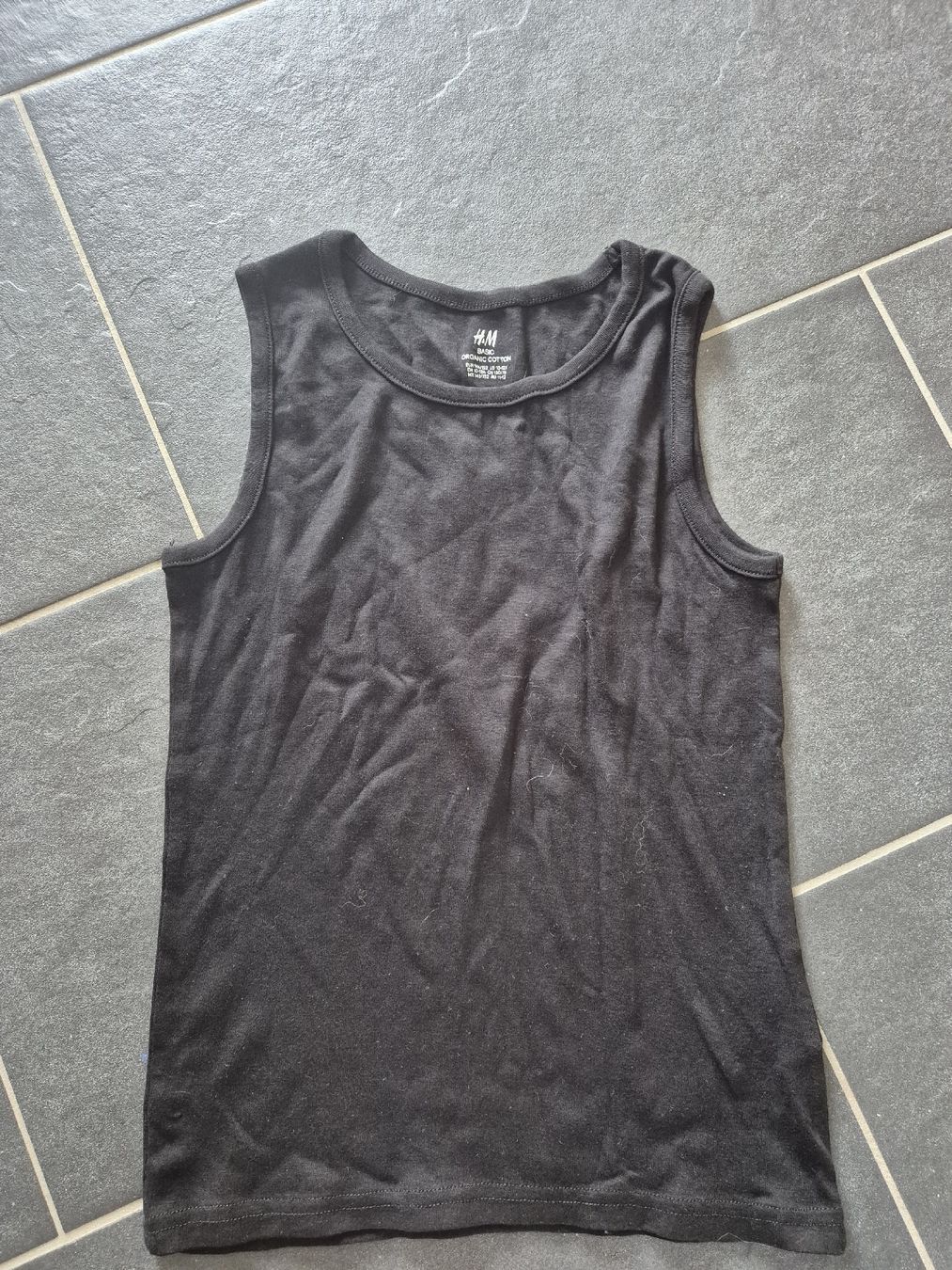 H&M Top: Top Schwarz, H&M Basic, Gr. 146/152, Top Zust – Usato da Büsserach venduto da Fairprice_83