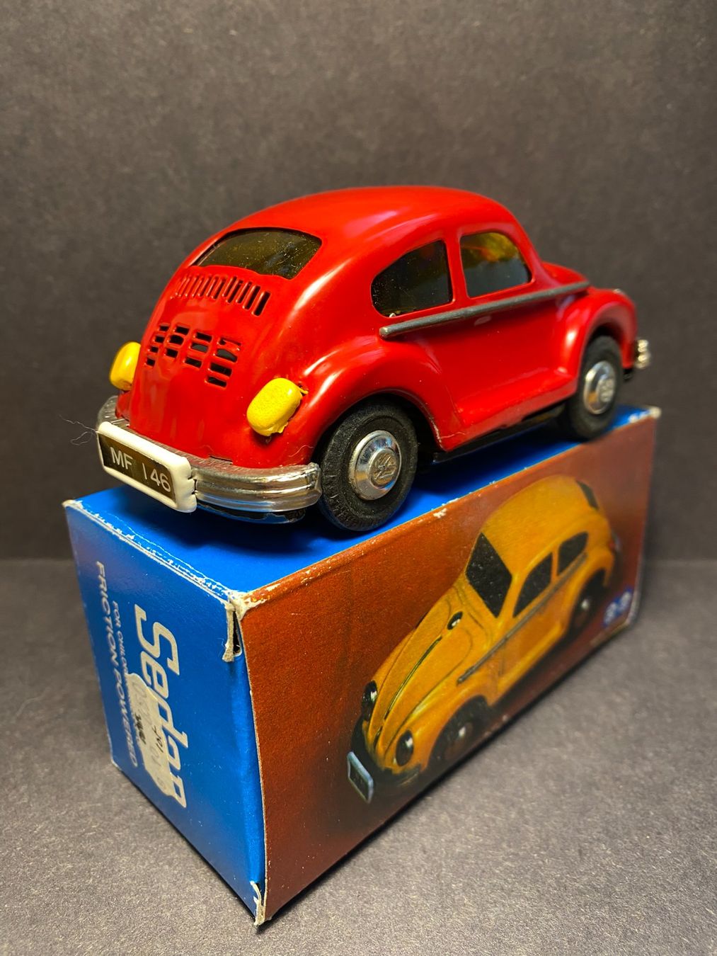 Giocattoli: VW Käfer Blech mit Friktion und Originalverpackung – Nuovo e nell'imballaggio originale da Spiez venduto da Mlandcruiser 4