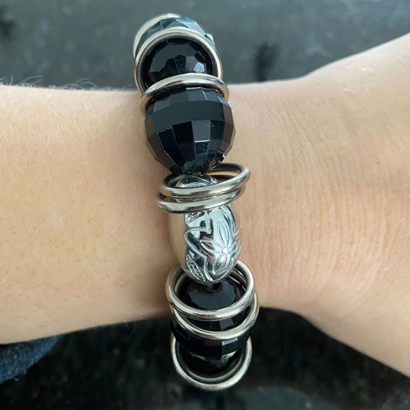 Bracciali & Braccialetti: Armband mit grossen Schmuckperlen – Usato da Zollikon venduto da Krenapf 2