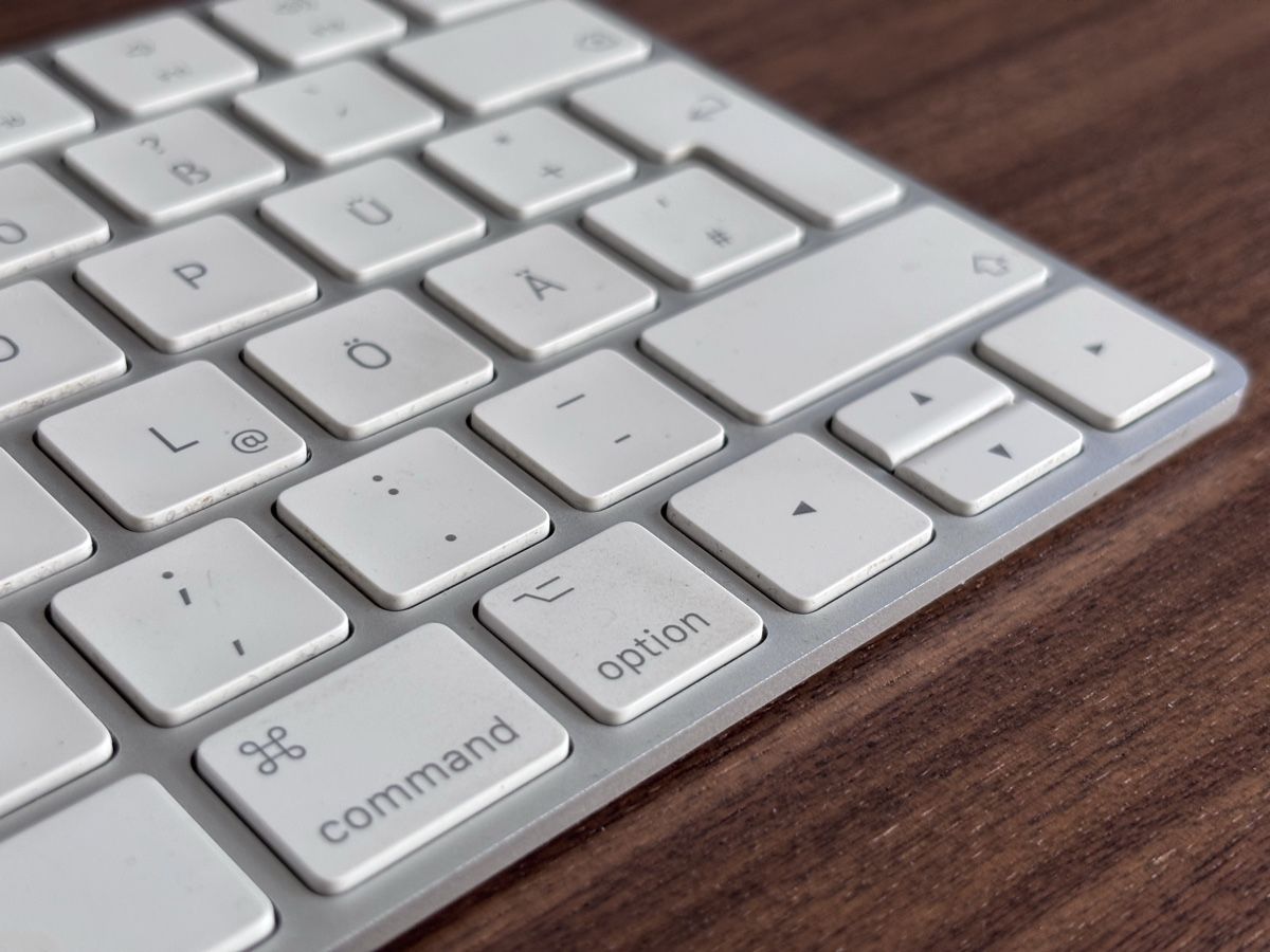 Apple Tastiere: Apple Tastatur CH, kabellos – Usato da Muri AG venduto da qqx 2