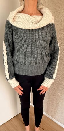 RINASCIMENTO Statement-Pullover – Anthrazit/Creme