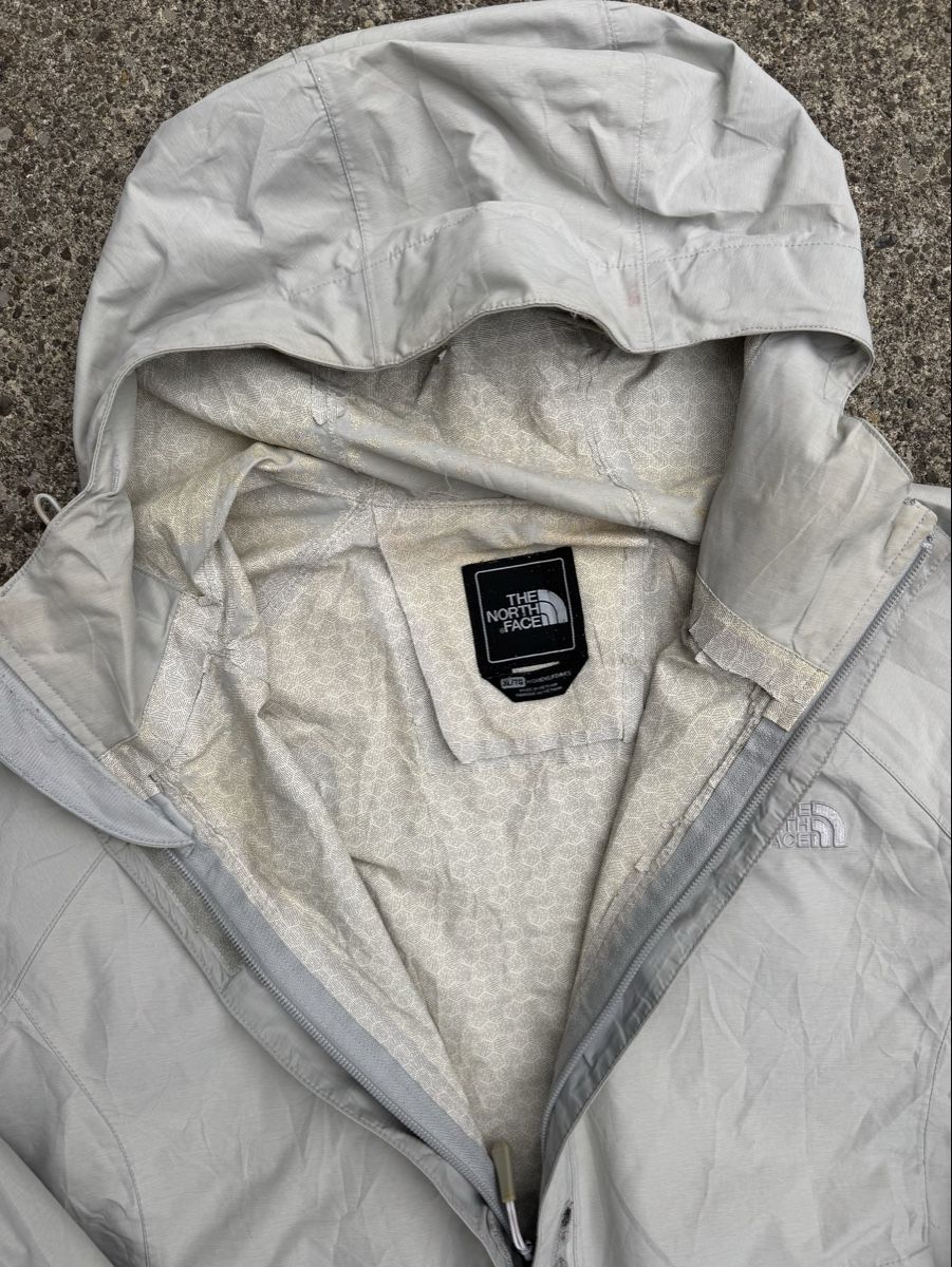 North Face Jacken: The North Face Gorpcore HyVent Jacket Light Grey XL – Gebraucht aus Effretikon von syrrrrre 5