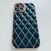 Luxus Schutzhülle Cover Case Etui in Grün für iPhone 15 Plus