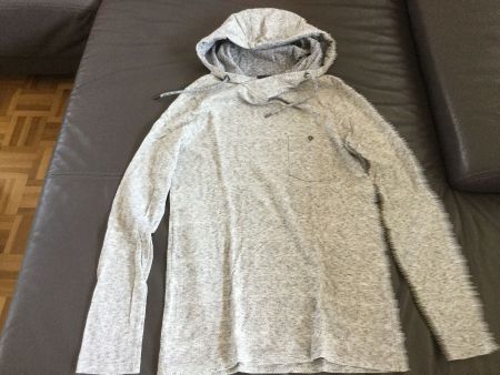 Langarm-Shirt mit Kapuze