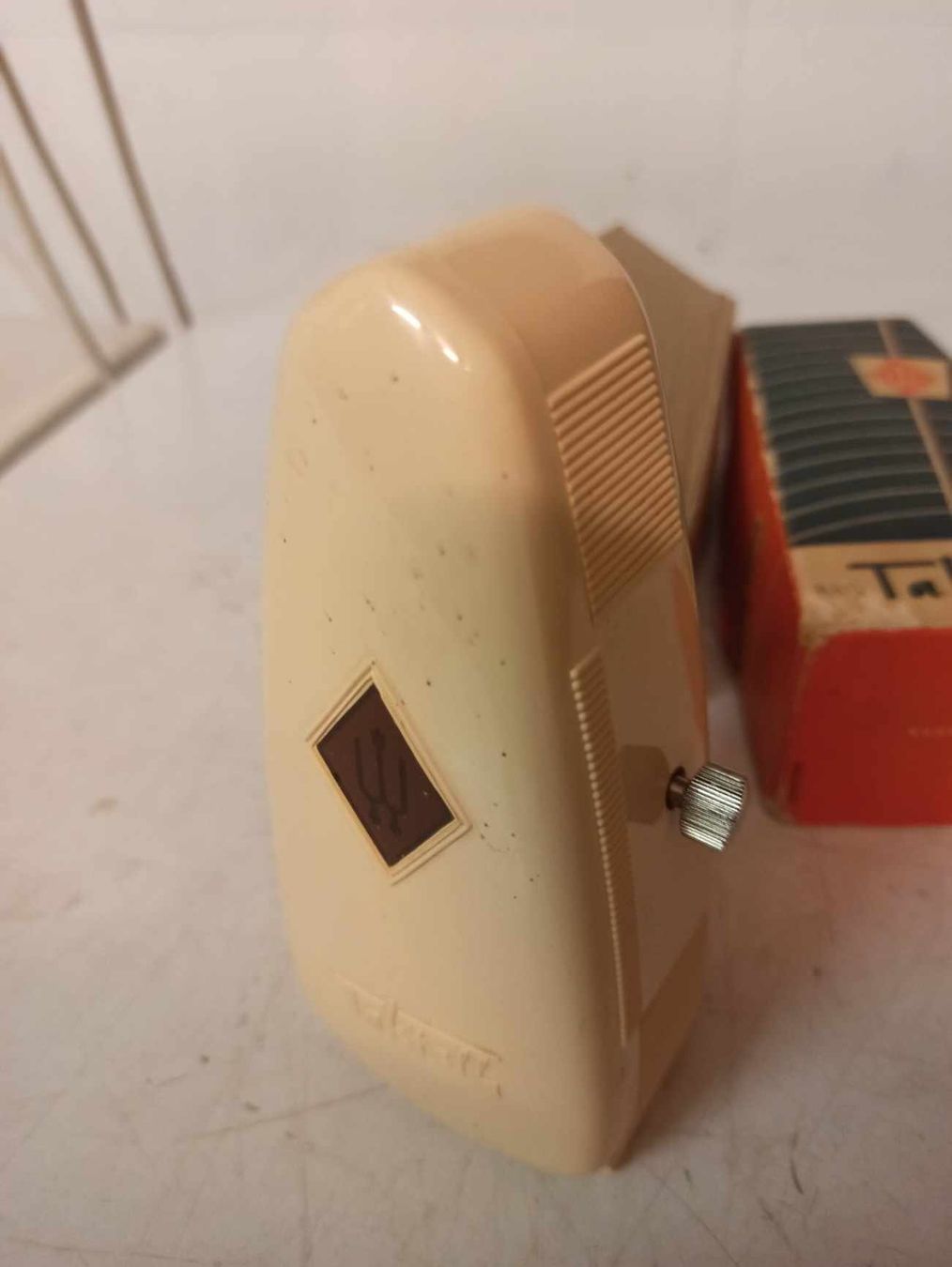 Misurare: Métronome (nr 2) – Usato da La Chaux-de-Fonds venduto da Emmaus2300CDF 1