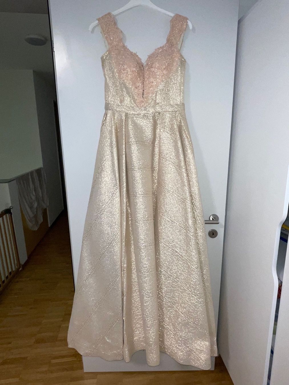 Vestiti: Wunderschönes Abendkleid, Gr 44 – Usato da Luzern venduto da AVM_M 2