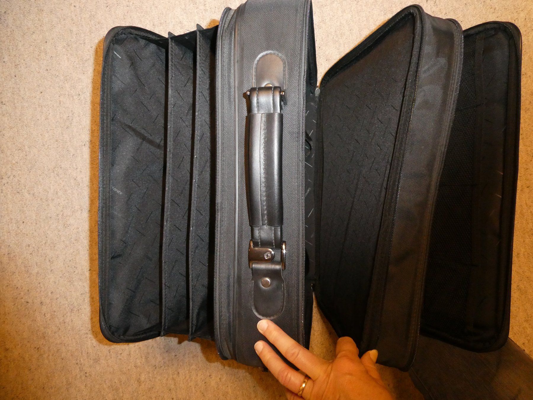 Valigie: Koffer Samsonite – Usato da Tann venduto da Charly65 3