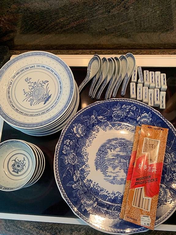Set di piatti: Chinesisches Service – Usato da Winterthur venduto da UGRO