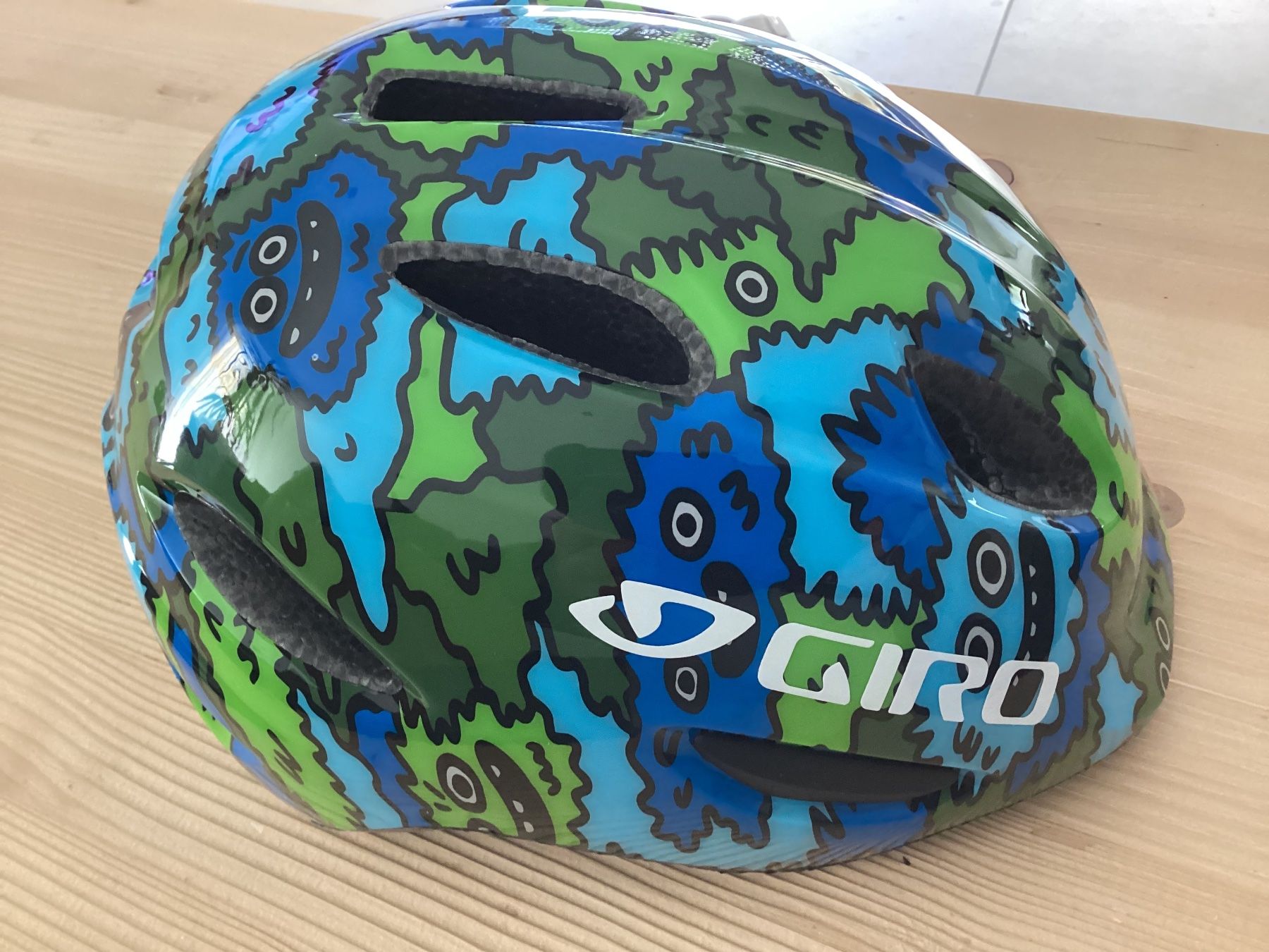 Giro Caschi: Giro Kinder Velohelm Helm – Nuovo e nell'imballaggio originale da Flüelen venduto da ne08