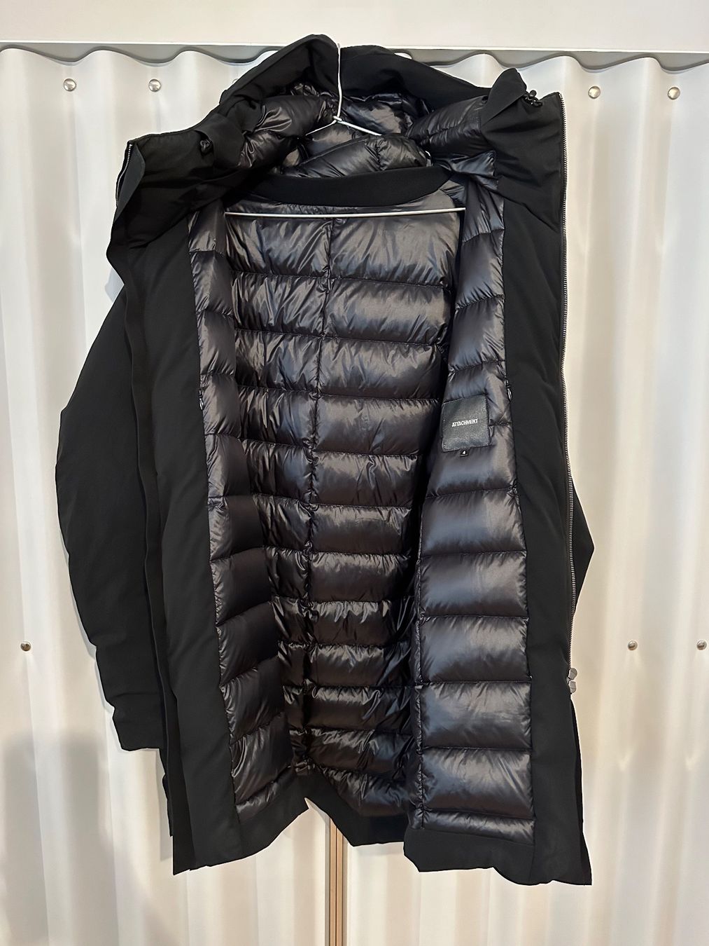 Giacche: Black Puffer Jacket ATTACHMENT Gr.L-XL – Usato da Zürich venduto da VR2528 3