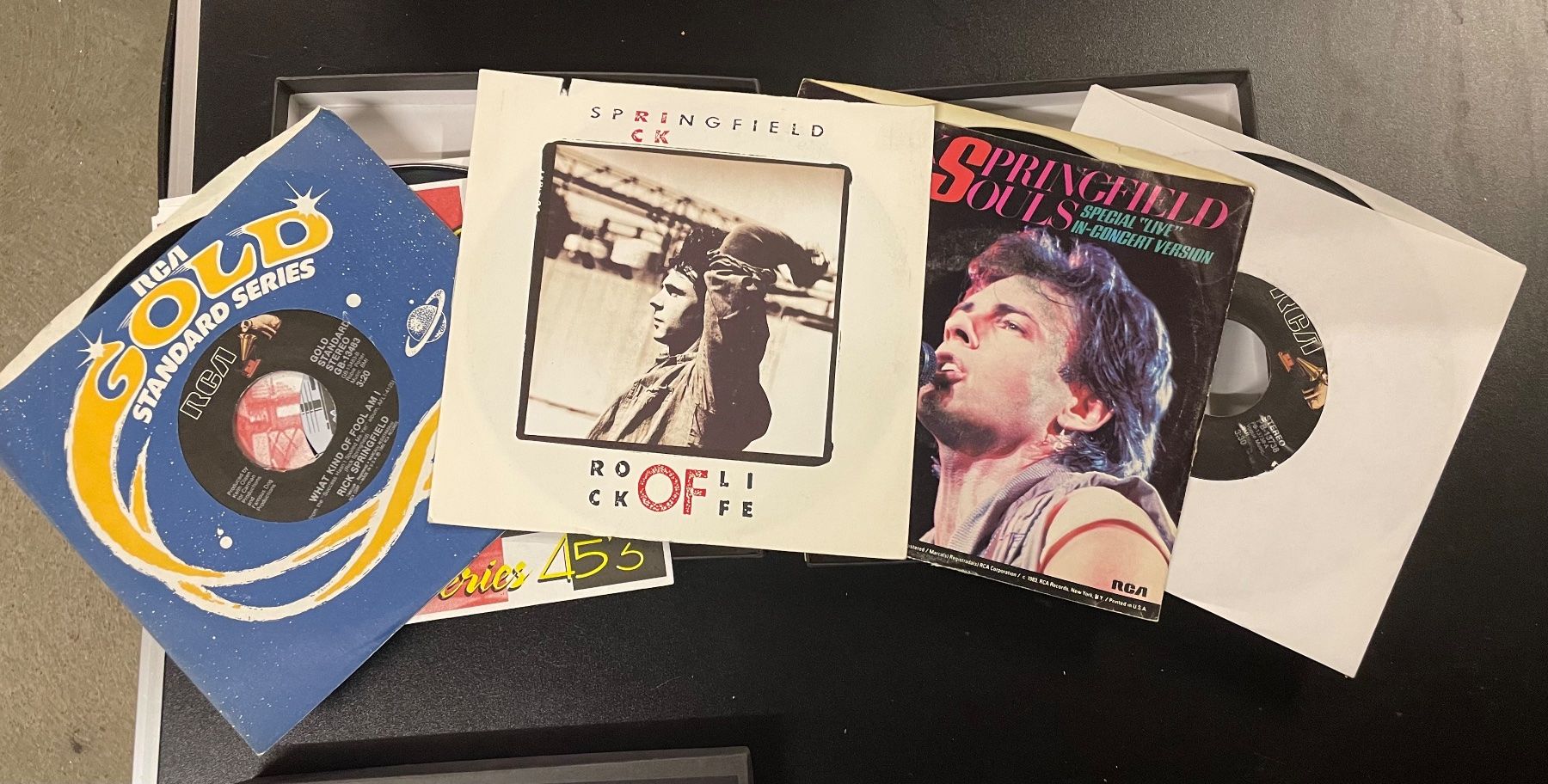 Dischi in vinile: Rick Springfield 7 Inch Singles Box Set neu – Nuovo (secondo la descrizione) da Adligenswil venduto da Decor-Tech 1