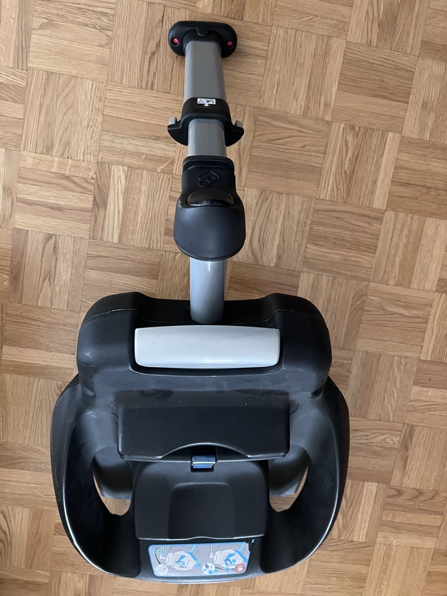 Maxi-Cosi Auto-Kindersitze: Maxi cosí comme NEUF avec easy base – Gebraucht aus Lausanne von monaliza1998 5