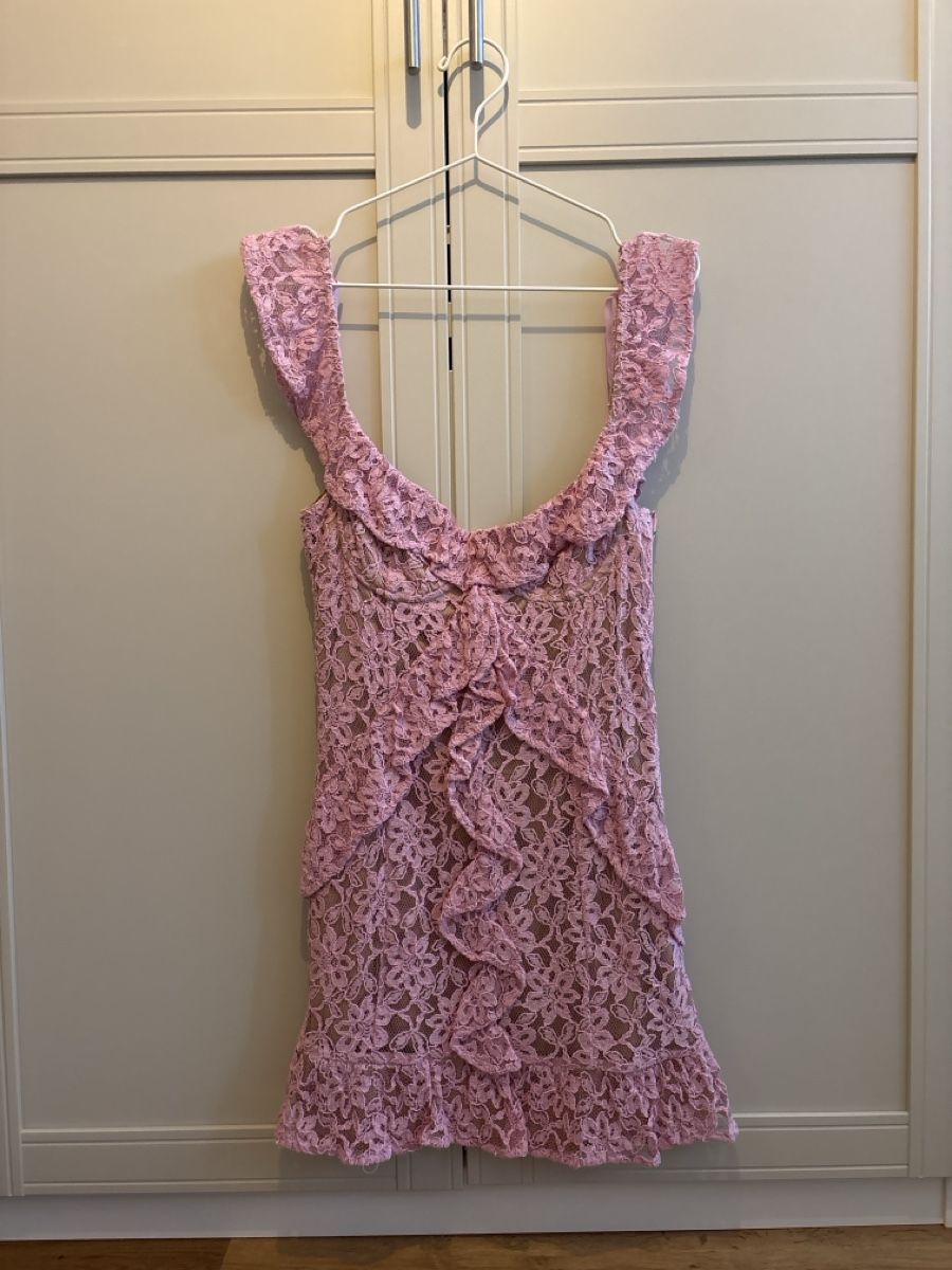 Vestiti: Revolve Majorelle Kleid – Usato da Sempach venduto da Mi.6205