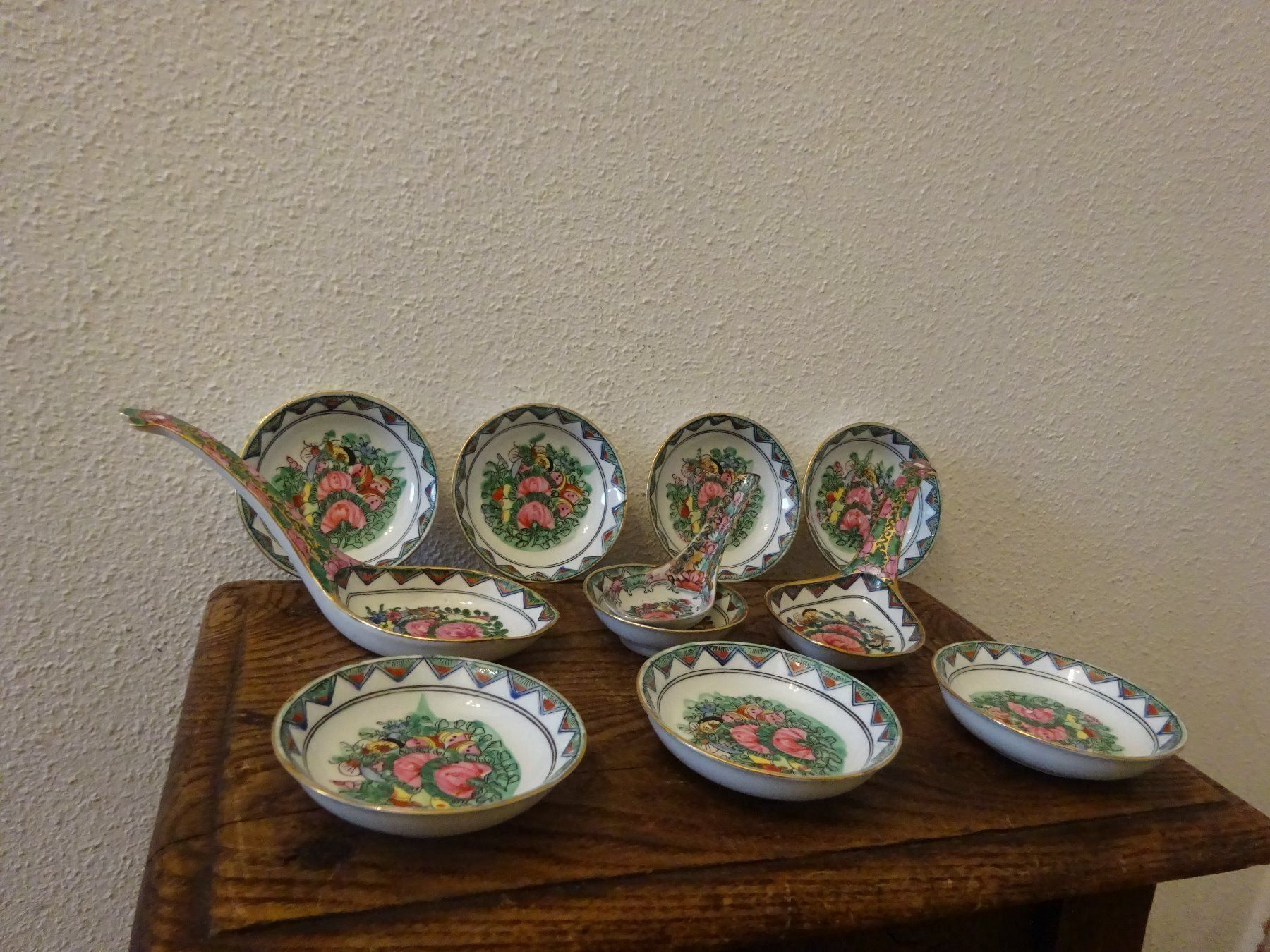 Piatti: Vintage Service Schmetterling - China – Usato da Esslingen venduto da eintagammeer 2