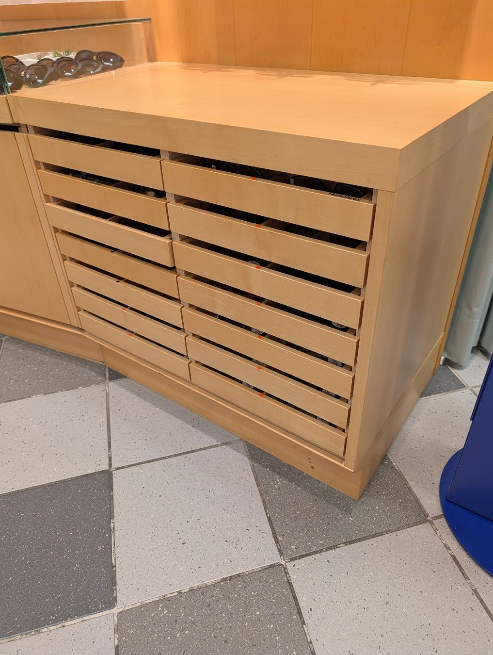 Cassettiere: Schubladenkorpus mit 12 Kleinschubladen  – Usato da Pfäffikon ZH venduto da Gabriel64 3