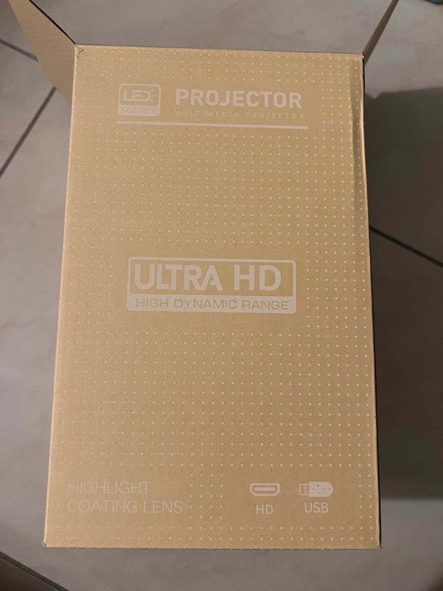 Home Cinema: Mini LED Projector HY300 - Ultra HD - Like New – Nuovo e nell'imballaggio originale da Herrliberg venduto da jes_ytm2 2