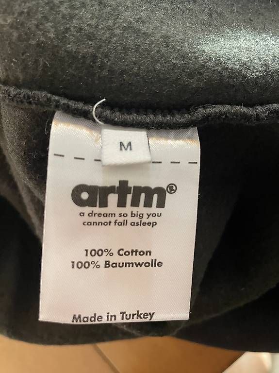 Maglioni & Felpe: ARTM Premium Hoodie  Black size Medium – Usato da Ponte Tresa venduto da coc_nnf5 4